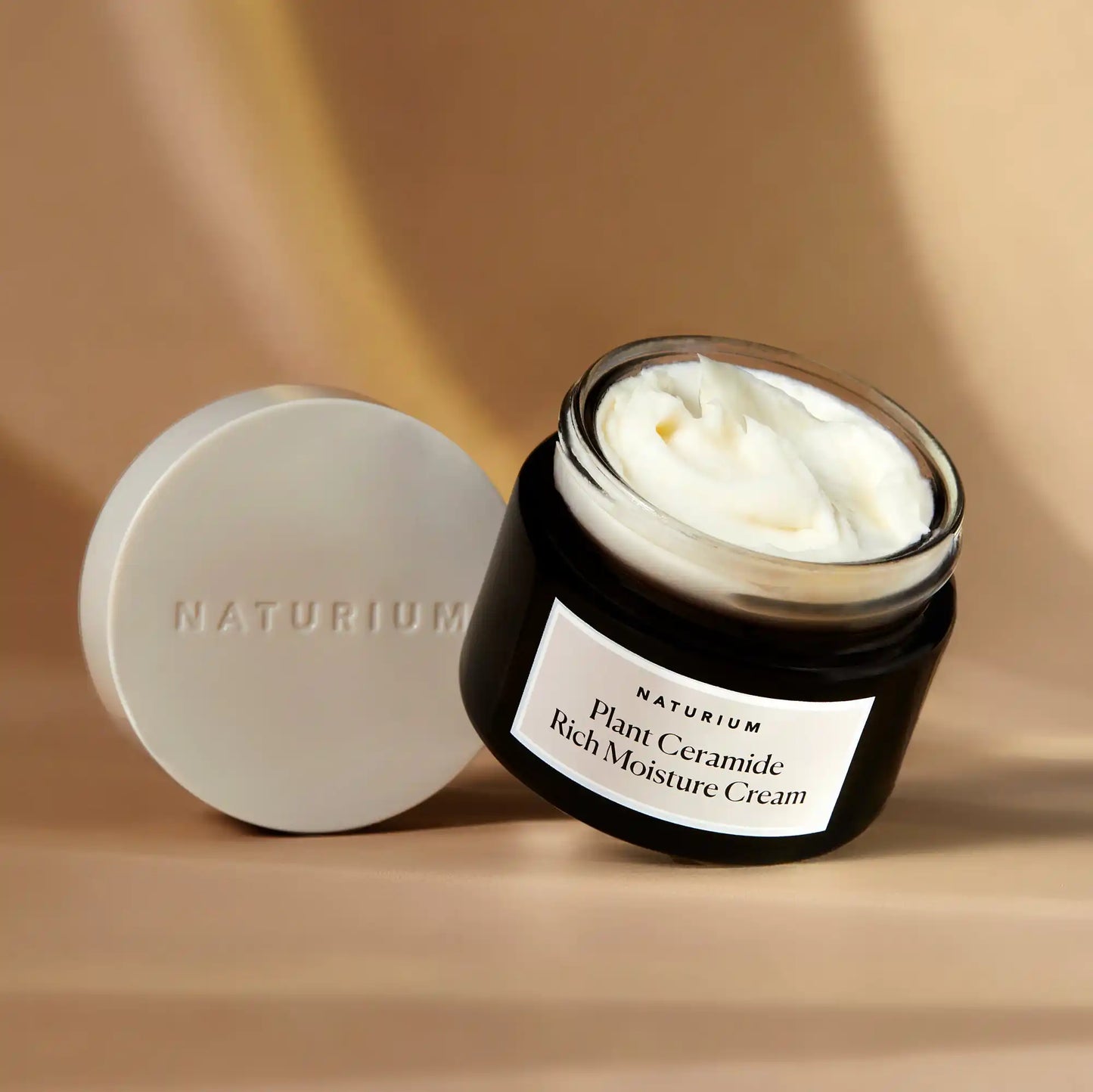 plant-ceramide-rich-moisture-cream-o6 plantceramide_0154-crop_1.webp